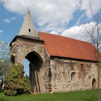 Dorfkirche_Walddrehna_2.jpg